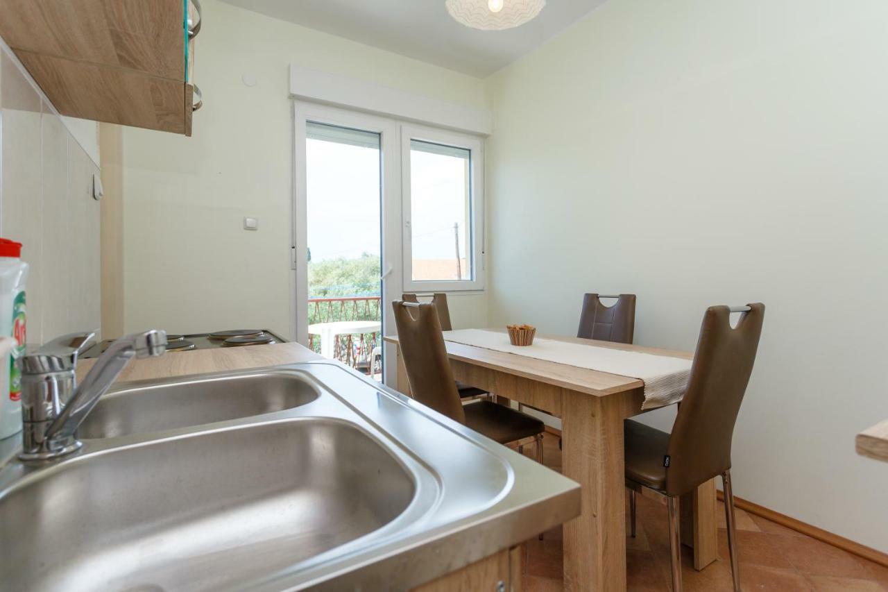 Apartman Jezevac Đảo Krk Ngoại thất bức ảnh