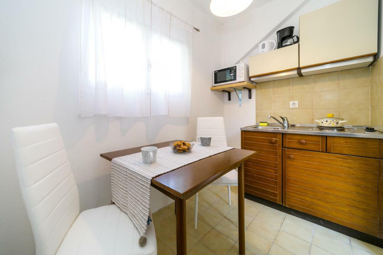 Apartman Jezevac Đảo Krk Ngoại thất bức ảnh